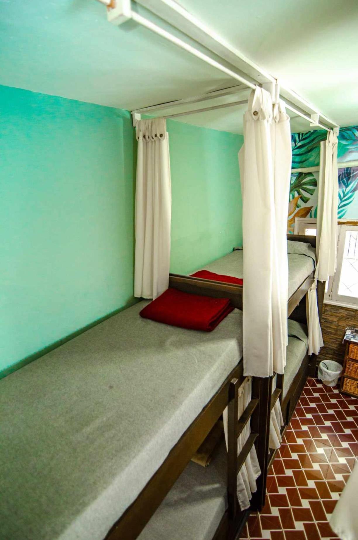 Capital Hostel (Adults Only) San Juan Ngoại thất bức ảnh